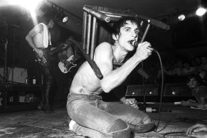 SAN FRANCISCO - NOVEMBER 1977:  Iggy Pop performs at the Old Waldorf club in November 12 1977 in San Francisco, California.  (Photo by Ed Perlstein/Redferns/Getty Images)