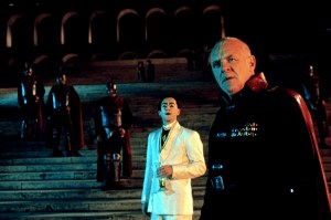 TITUS, Allen Cumming, Anthony Hopkins, 1999. TM and Copyright (c) 20th Century Fox Film Corp. All rights reserved.

Courtesy: Everett Collection